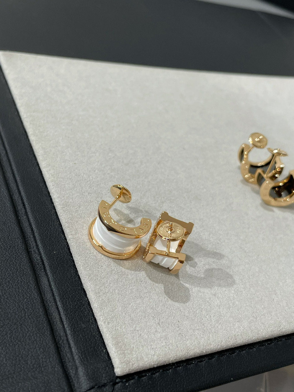 BVLGARI ZERO 1 PINK GOLD CERAMIC EARRINGS