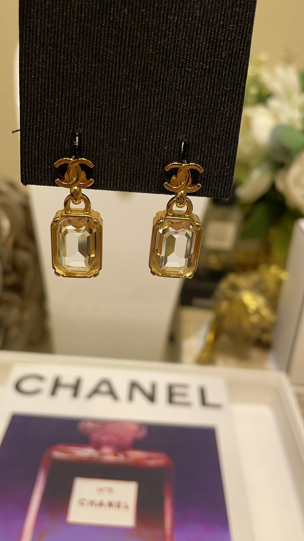Chanel 2026 Gold Double C Transparent Rock Candy Pendant Earrings