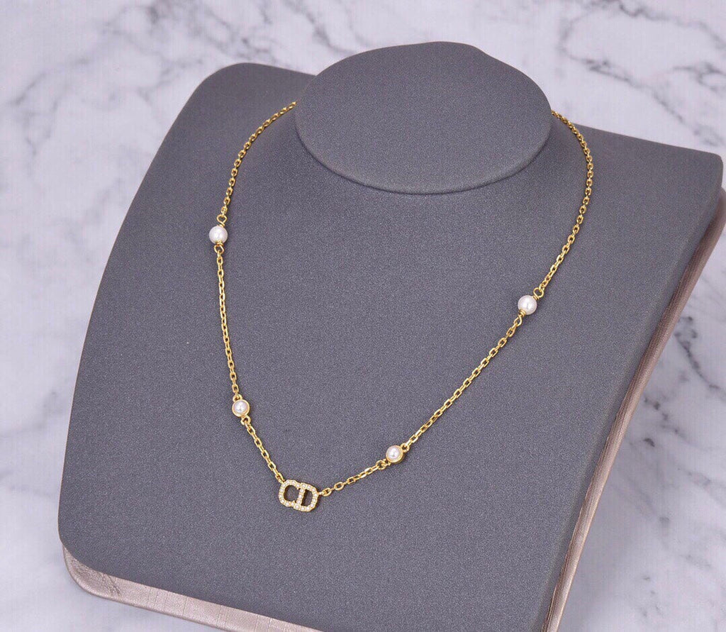 DIOR CD NECKLACE PEDANT GOLD DIAMOND 4 PEARL