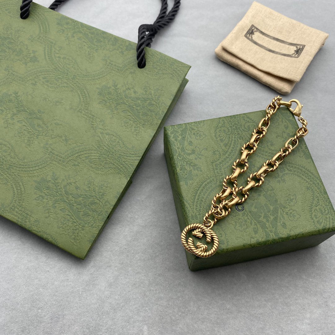 GUCCI FANCY LINK CHAIN GOLD BRACELET ALPHABET