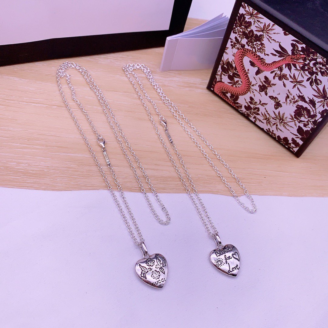 GUCCI GG BLIND FOR LOVE STERLING SILVER HEART PENDANT NECKLACE