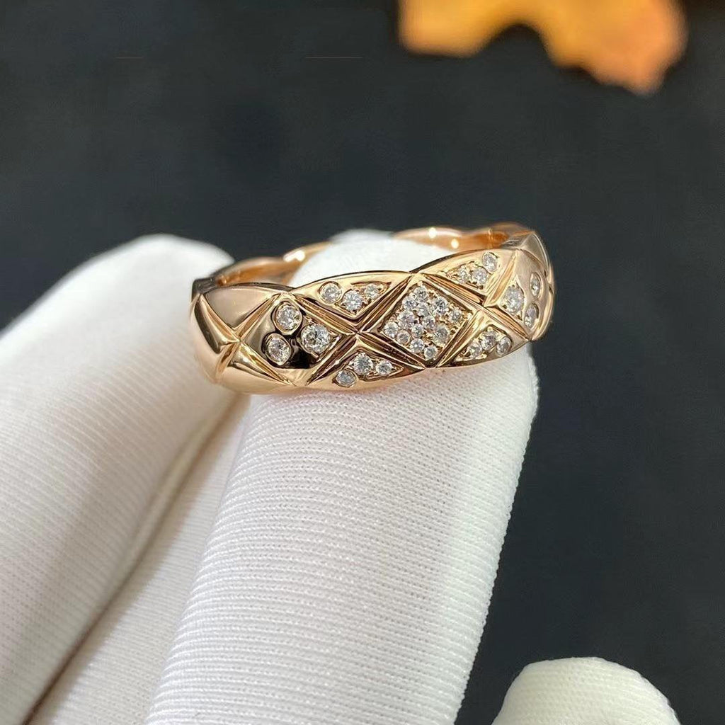 Chanel Crush Small Ring Pink Gold Diamond