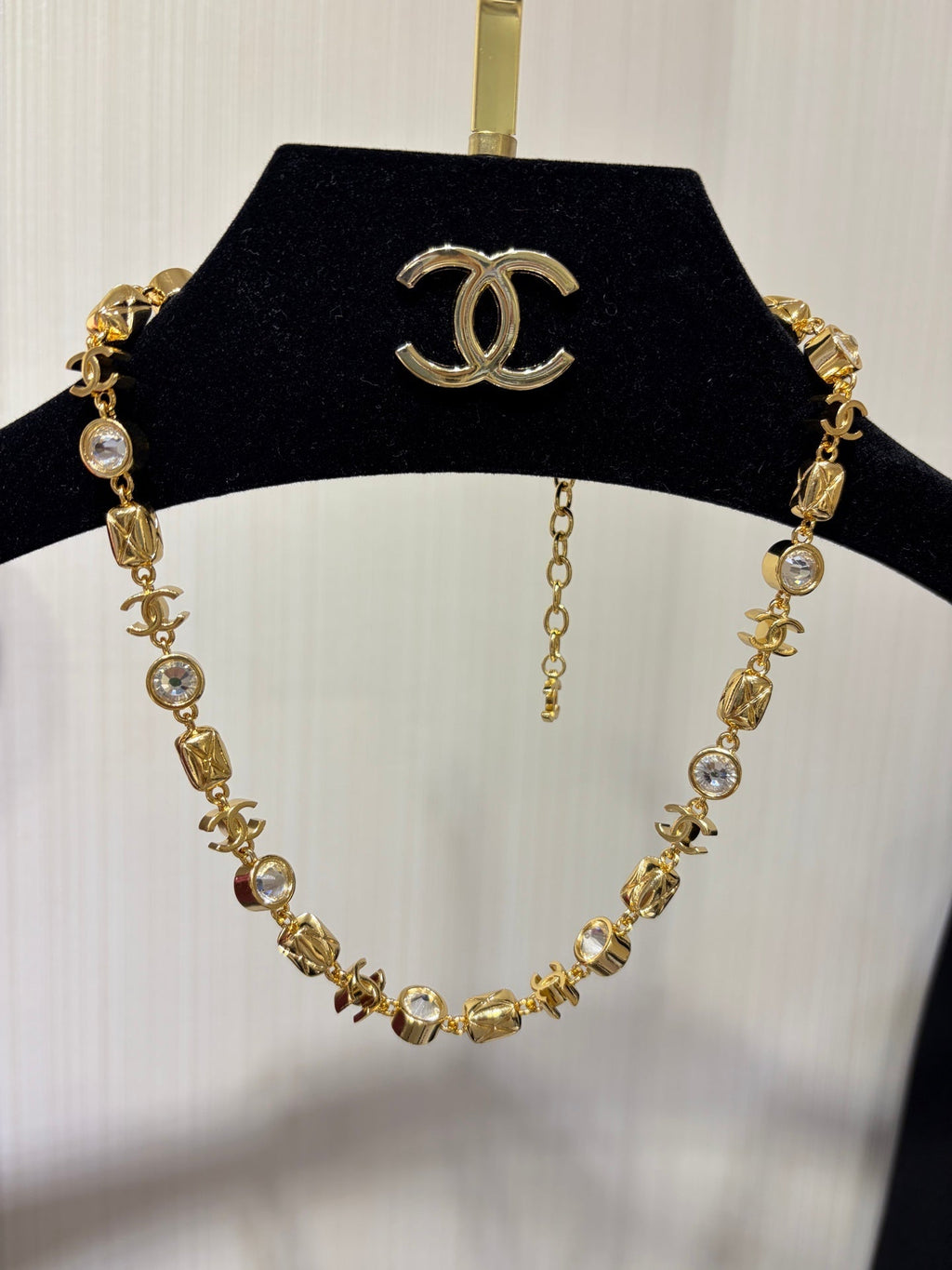 Chanel 2026 Gold Double C Diamond Pattern Crystal Necklace