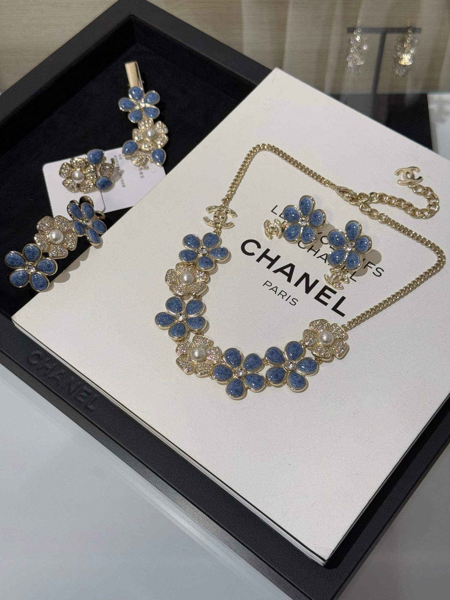 Chanel 2026 Denim Enamel Crystal Light Gold Double C Full Diamond Flower Pearl Necklace