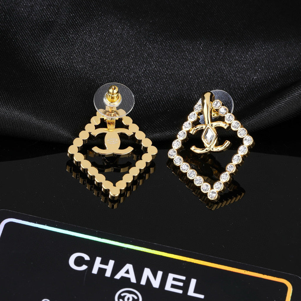 Chanel Mini Gorgeous Gold Diamond Earring